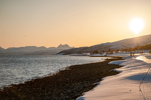Zonsondergang bij Tromso in de winter