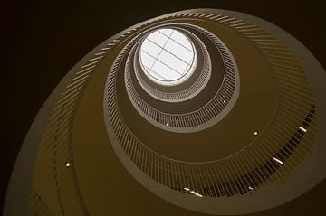 escalier en colimaçon sur Andrea Ooms