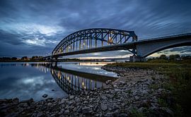 Sonnenuntergang an der Ijsselbrug in Zwolle.
