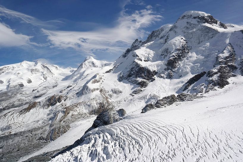 Monte Rosa range by Menno Boermans