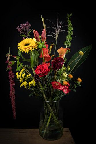 Still life flowers in a vase: Colourful field bouquet