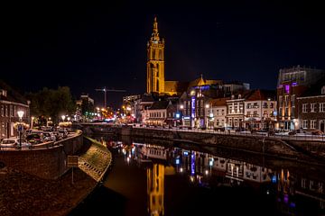 Roermond by night van Maurice Meerten