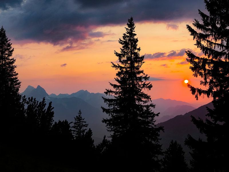 Zonsondergang in de Lechtaler Alpen van Miriam Schwarzfischer Fotografie