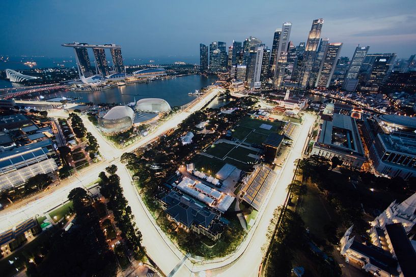 Singapore by Hello Pompoyo