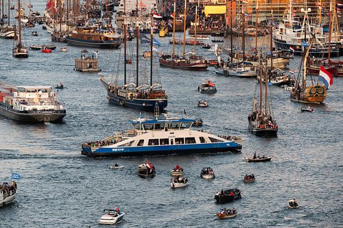 GVB-Fähre während der SAIL Amsterdam 2025 auf dem Fluss IJ