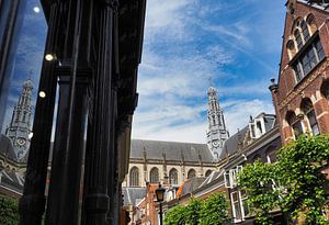 Tour de réflexion de l'église de Haarlem sur Atelier Liesjes