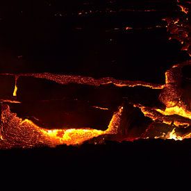Viscous lava by Timon Schneider