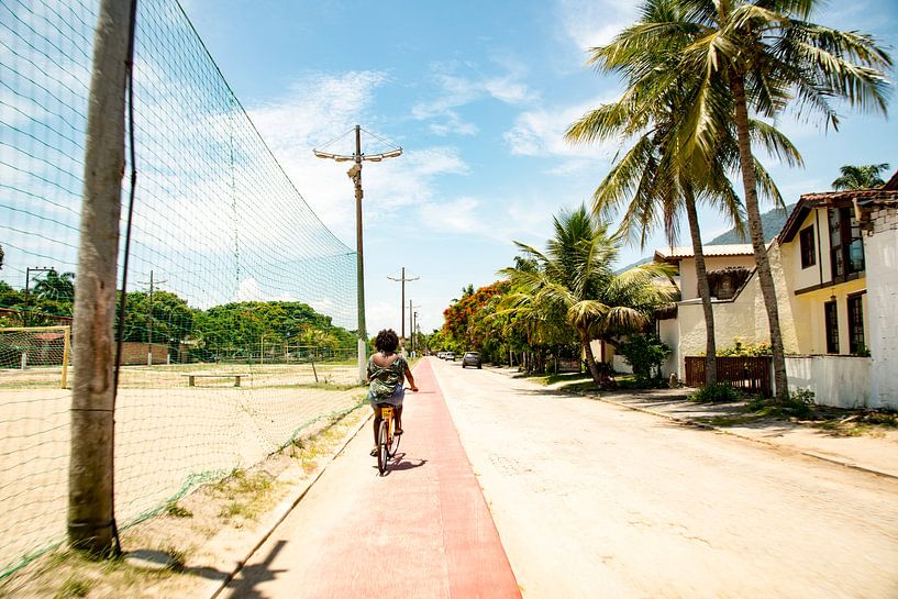 Cyclisme sur l'île tropicale Illa Bella, Sao Paulo, Brésil par Frank Alberti