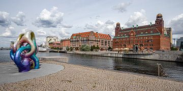 Malmö art along the canal by Albert Mendelewski