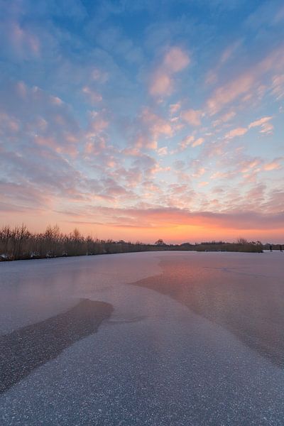 Sunrise in winter by Thijs Friederich