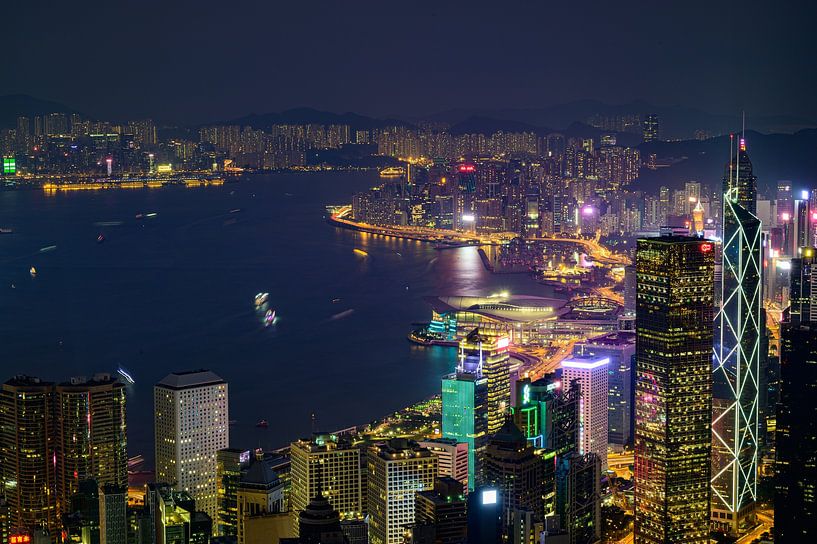 Hong Kong by Hello Pompoyo