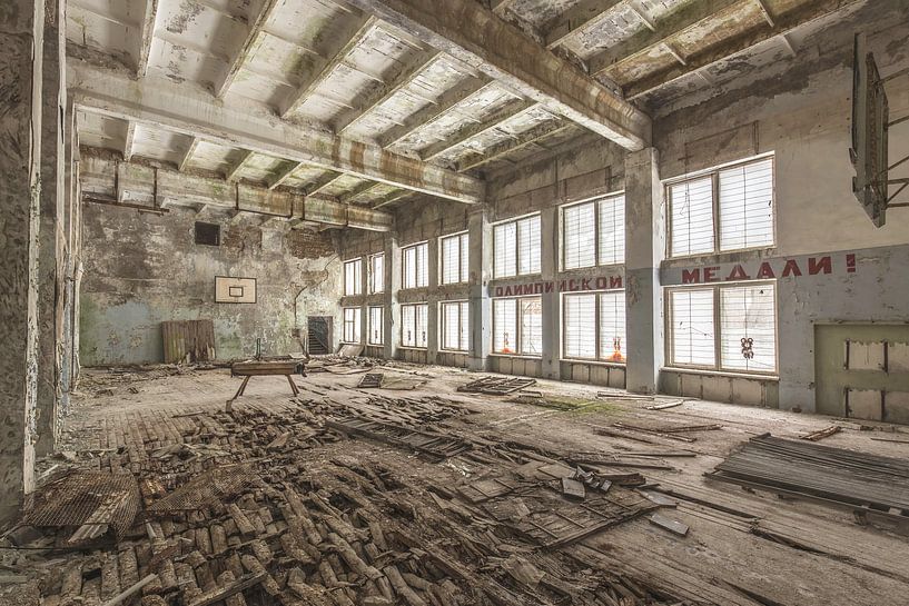 Verlaten gymzaal Tsjernobyl van John Noppen