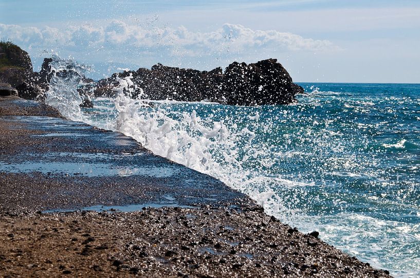 The power of the sea on the east coast of Sicily by Silva Wischeropp