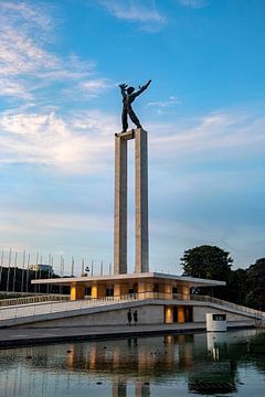 Standbeeld in Jakarta. van Floyd Angenent