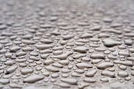 Regenwasser auf einer Metalloberfläche von Heiko Kueverling Miniaturansicht