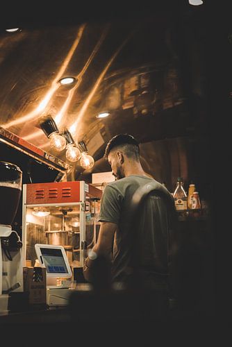 Nachtfotografie van marktkraampjes in Brisbane eetkraampje