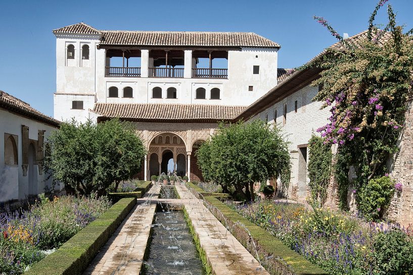 Granada -Alhambra by Dries van Assen