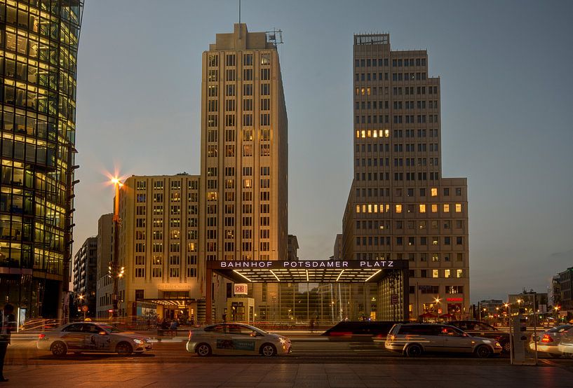 Berlijn Potsdamerplatz van Maarten de Waard