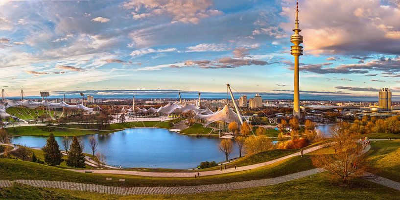 Munich by Hello Pompoyo