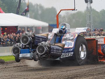 NK tractor pulling - Power Valley - Oudkarspel - Nederland. van Jan Plukkel