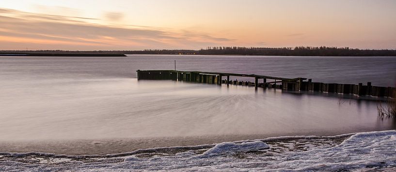 Ochtendgloren Lauwersmeer, Groningen van Jeroen Kleverwal