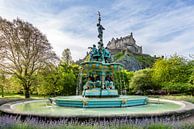 Ross Fountain und Edinburgh Castle von Melanie Viola Miniaturansicht
