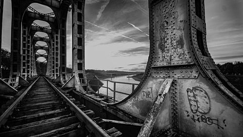 Dunkler Sonnenuntergang