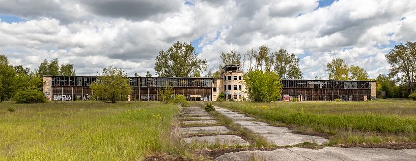 30 by Frank Herrmann