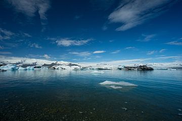 Iceland - Melting ice blocks on glacier lake by adventure-photos