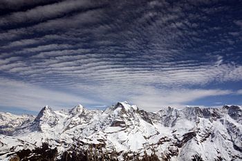 Schäfchenwolken über Eiger,Mönch und Jungfrau
