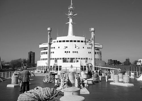 Aan dek ssRotterdam zwart-wit