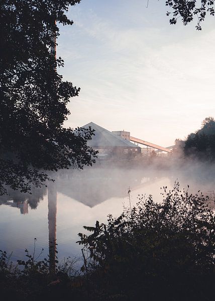 L'usine ENCI dans la brume par Floor Schreurs