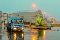 Lifeliner 2 wordt bij getankt.