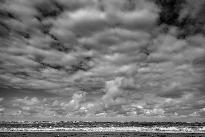 Clouds over the North Sea by Linsey Aandewiel-Marijnen
