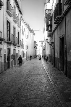 Streetlife in Cordoba in Andalucia. Wout Kok One2expose van Wout Kok