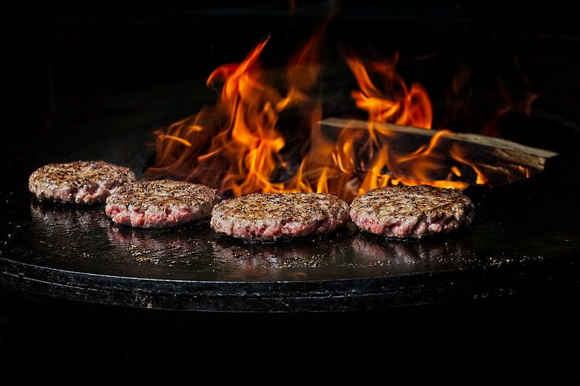 Hamburger barbecue-grill by Henri Lombaerts