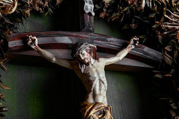 Jezus aan het kruis van Jürgen Wiesler