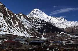 Berg Kazbegi Georgien von Richard Wareham