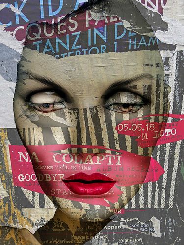 Met strepen en rode lippen