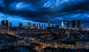 Bewolking boven Rotterdam von Roy Poots