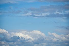 een mooi contrast tussen de bewolking en de lucht van Double u photography