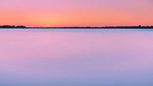 Sonnenuntergang an den Grenzseen von Flevoland und Gelderland