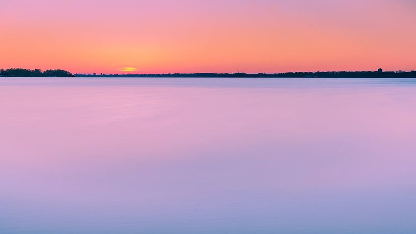 Sunset along the border lakes of Flevoland and Gelderland by Fotografiecor .nl