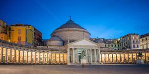 Neapel - Basilica San Francesco da Paola bei Nacht