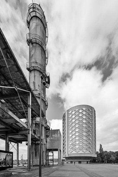 Sugar City Halfweg by Peter Bartelings