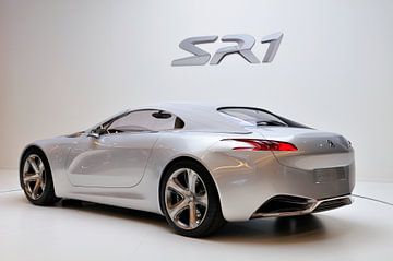 Zilveren Peugeot SR1 concept auto achteraanzicht