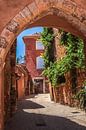 Ochre coloured houses in Roussillon, Provence by Christian Müringer thumbnail