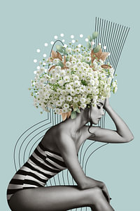 Femme fleur avec rayures