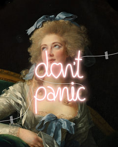 Marie Antoinette zeigt wie Don't Panic geht