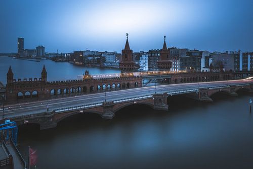 Berlin Oberbaumbrücke vu d'en haut